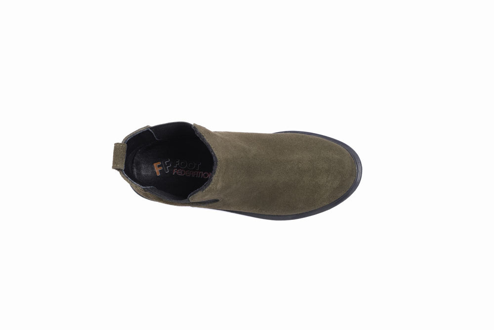 
                  
                    Load image into Gallery viewer, FOOT FEDERATION CHELSEA KIDS&amp;#39; BOOT SUEDE ARMY GREEN
                  
                