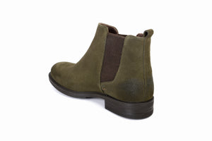 
                  
                    Load image into Gallery viewer, FOOT FEDERATION CHELSEA MENS BOOT SUEDE ARMY GREEN
                  
                