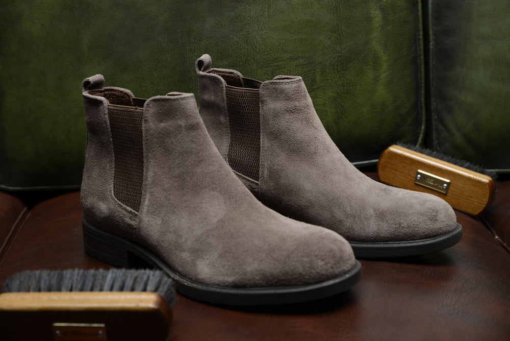 
                  
                    Load image into Gallery viewer, FOOT FEDERATION CHELSEA MENS BOOT SUEDE MINK GRAY
                  
                