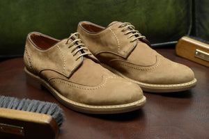 
                  
                    Load image into Gallery viewer, FOOT FEDERATION CITY DERBY WINGTIP MENS SHOE NUBUCK TOBACCO
                  
                