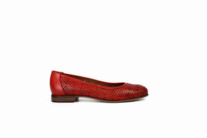 
                  
                    Load image into Gallery viewer, FOOT FEDERATION OPENWORK FLAT WOMEN&amp;#39;S SHOE RED
                  
                