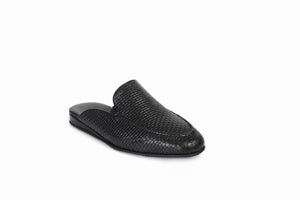 
                  
                    Laden Sie das Bild in den Galerie-Viewer, FOOT FEDERATION KNIT PATTERN MOC-TOE MEN&amp;#39;S LEATHER SLIPPER BLACK
                  
                