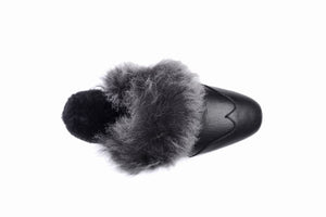 
                  
                    Laden Sie das Bild in den Galerie-Viewer, FOOT FEDERATION NATURAL FUR LINED WINGTIP MEN&amp;#39;S LEATHER SLIPPER BLACK
                  
                