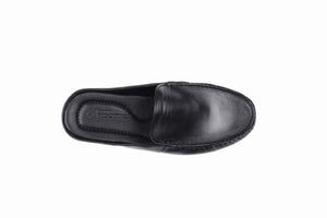 
                  
                    Laden Sie das Bild in den Galerie-Viewer, FOOT FEDERATION MOC-TOE MEN&amp;#39;S LEATHER SLIPPER BLACK
                  
                