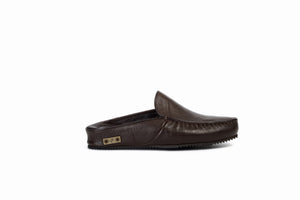 
                  
                    Laden Sie das Bild in den Galerie-Viewer, FOOT FEDERATION MOC-TOE MEN&amp;#39;S LEATHER SLIPPER BROWN
                  
                