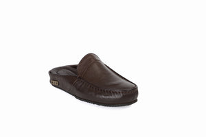 
                  
                    Laden Sie das Bild in den Galerie-Viewer, FOOT FEDERATION MOC-TOE MEN&amp;#39;S LEATHER SLIPPER BROWN
                  
                