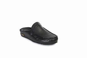 
                  
                    Laden Sie das Bild in den Galerie-Viewer, FOOT FEDERATION MOC-TOE MEN&amp;#39;S LEATHER SLIPPER DEERSKIN BLACK
                  
                