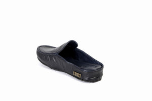 
                  
                    Laden Sie das Bild in den Galerie-Viewer, FOOT FEDERATION MOC-TOE MEN&amp;#39;S LEATHER SLIPPER DEERSKIN NAVY BLUE
                  
                