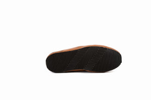 
                  
                    Laden Sie das Bild in den Galerie-Viewer, FOOT FEDERATION MOC-TOE MEN&amp;#39;S LEATHER SLIPPER TOBACCO
                  
                