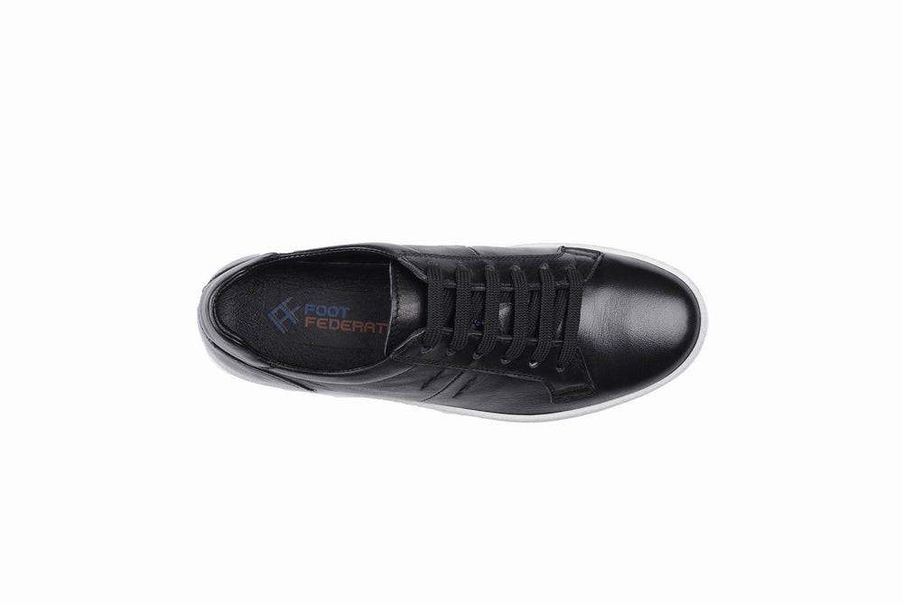 
                  
                    Load image into Gallery viewer, FOOT FEDERATION FAMILY DERBY WOMEN&amp;#39;S SNEAKER BLACK
                  
                